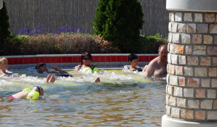 17. fotografia fotogalérie Termálne kúpalisko Tiszaújváros - 13.08.2016