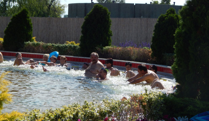 19. fotografia fotogalérie Termálne kúpalisko Tiszaújváros - 13.08.2016