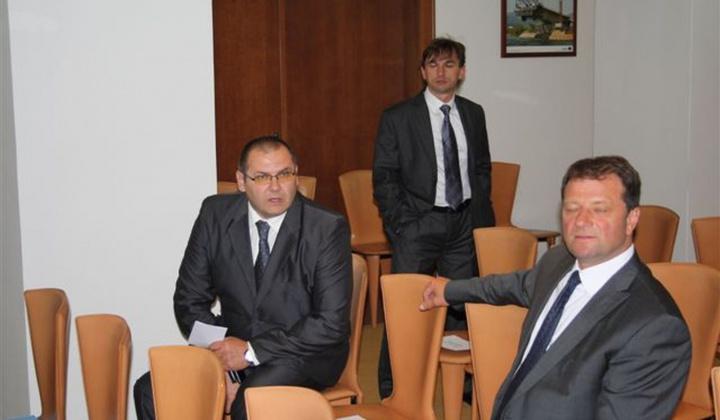 2. fotografia fotogalérie Odovzdávanie mimoriadnej vecnej ceny za bytovku 8.6.2016