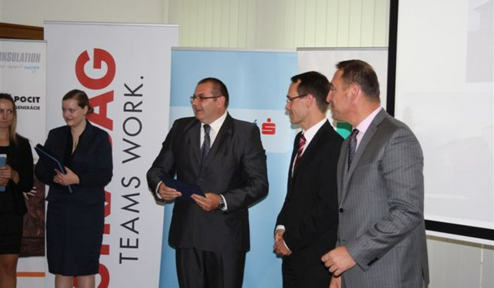 7. fotografia fotogalérie Odovzdávanie mimoriadnej vecnej ceny za bytovku 8.6.2016