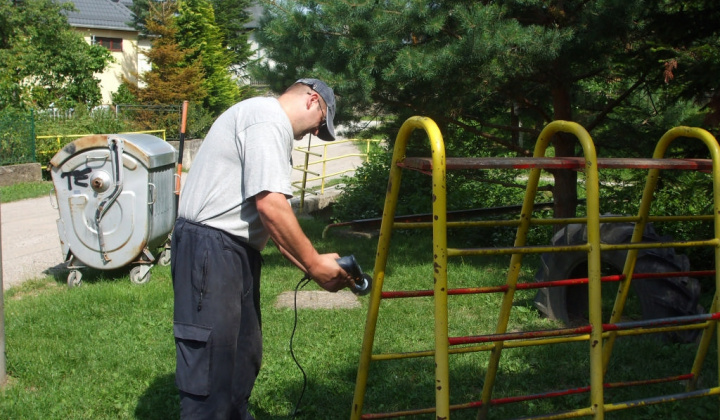 3. fotografia fotogalérie Oprava detského ihriska