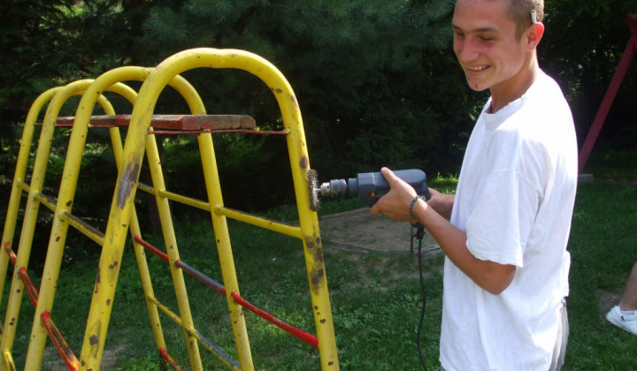 6. fotografia fotogalérie Oprava detského ihriska