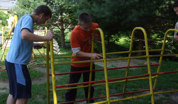 14. fotografia fotogalérie Oprava detského ihriska